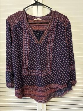 Lucky Brand Navy and Pink Printed V‑Neck Tunic
